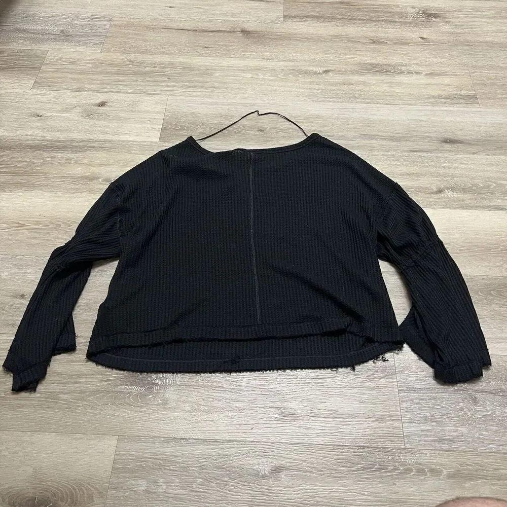 FREE PEOPLE We The Free Women Black Waffle Knit Top Size Medium Belt Sleeve